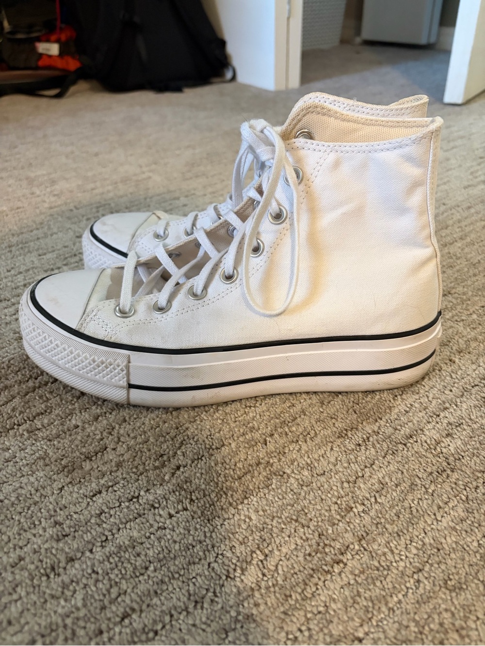Converse High-Top platform Canvas Sneakers in White